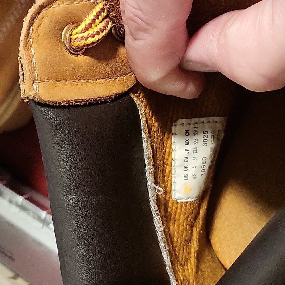 Timberlands - Picture 3 of 5
